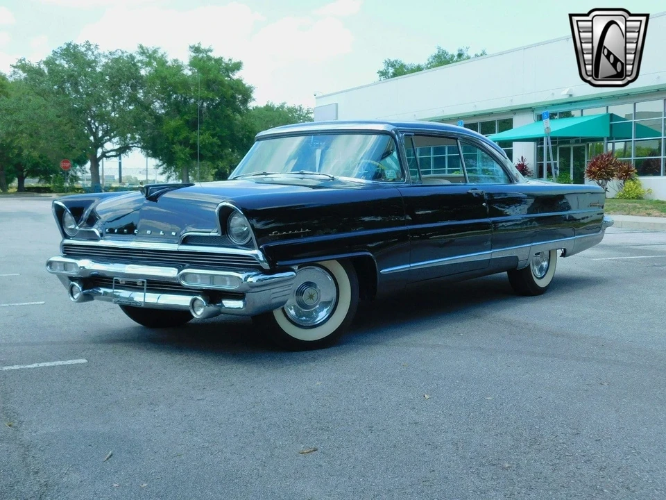 1956 Lincoln Premiere - Image 4 of 12