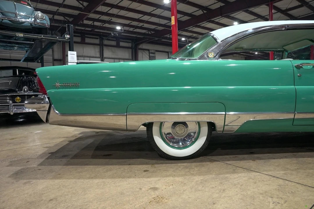 1956 Lincoln Premiere - Image 9 of 21