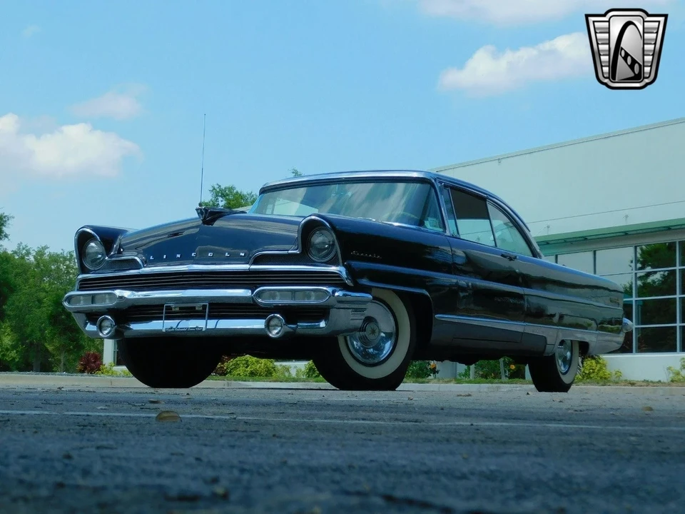 1956 Lincoln Premiere - Image 3 of 12