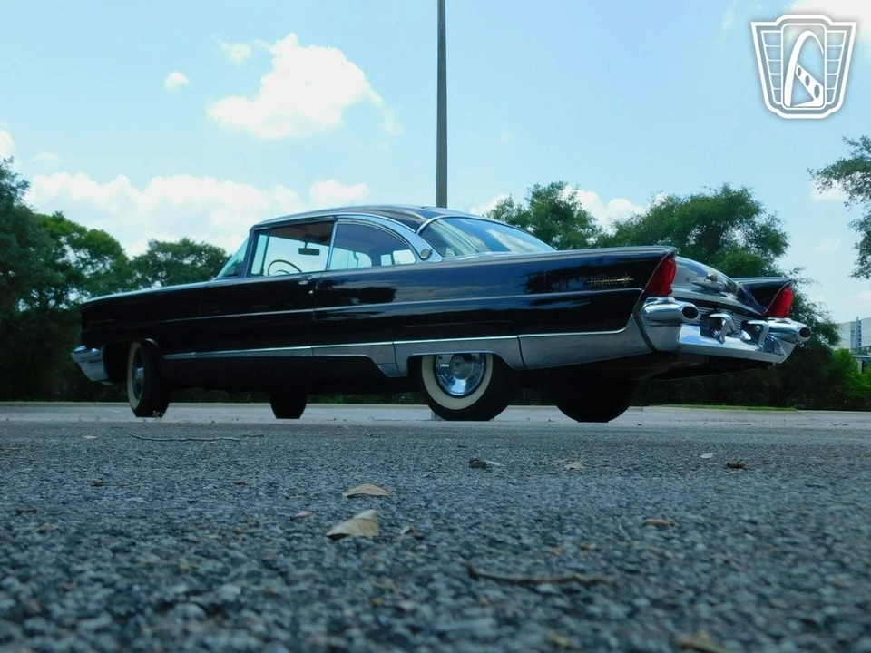 1956 Lincoln Premiere - Image 11 of 12