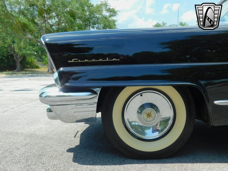 1956 Lincoln Premiere - Image 18 of 21