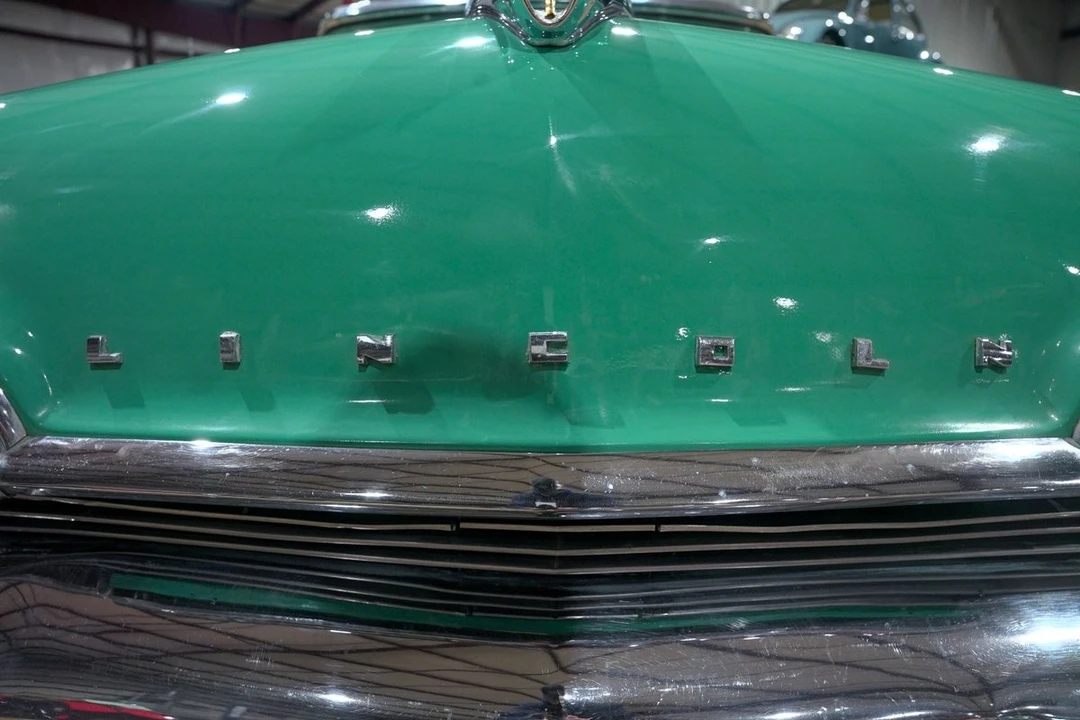 1956 Lincoln Premiere - Image 21 of 21