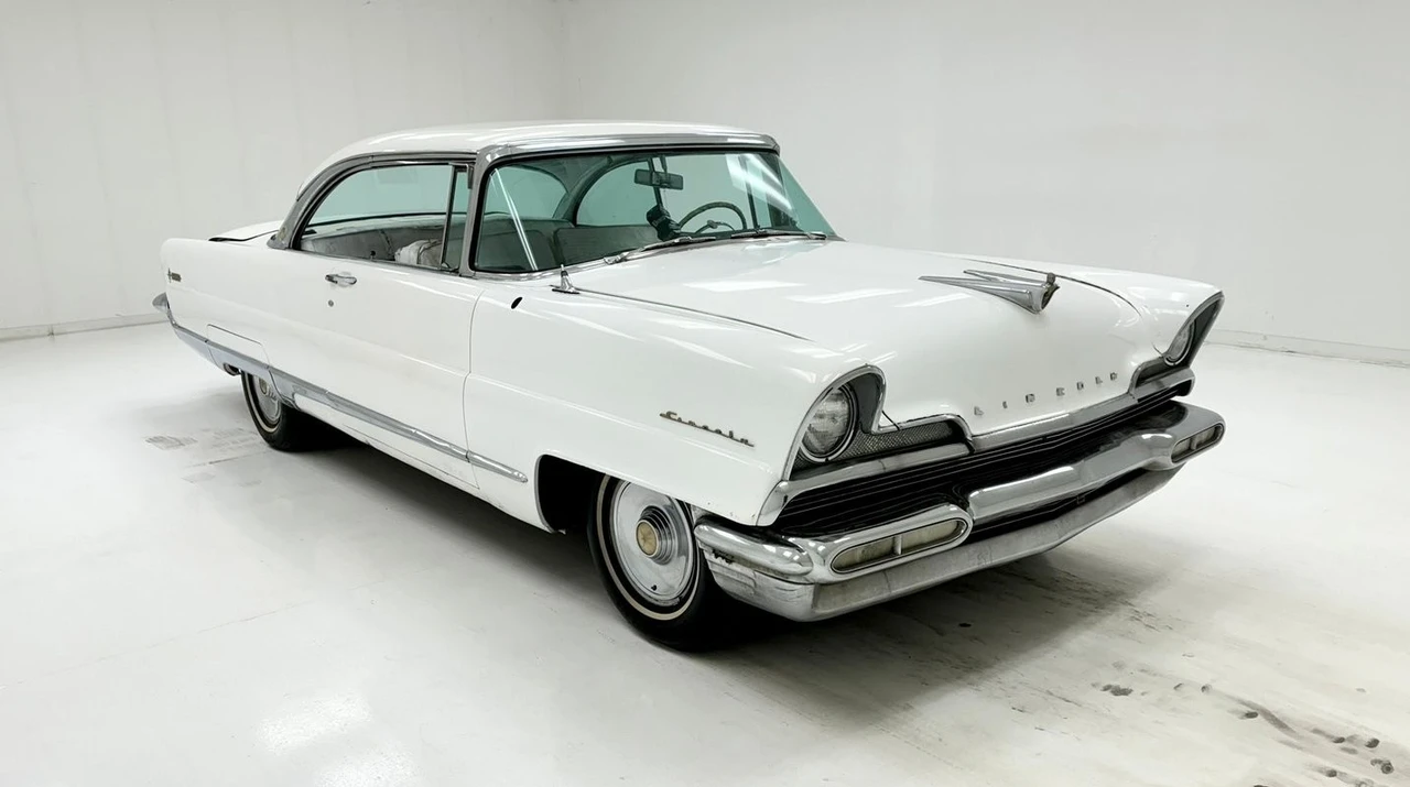 1956 Lincoln Premiere - Image 7 of 31