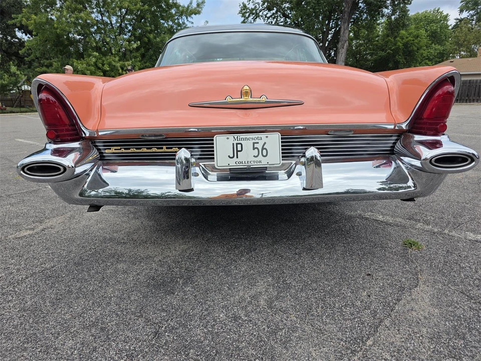1956 Lincoln Premiere - Image 4 of 31