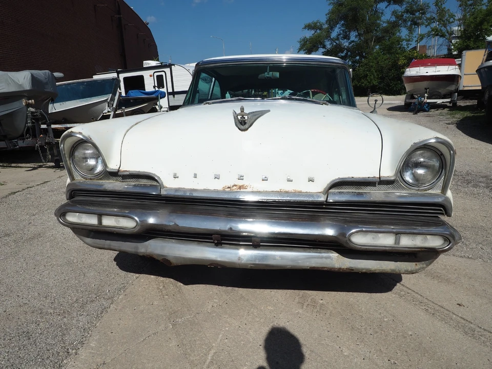 1956 Lincoln Premiere - Image 2 of 20