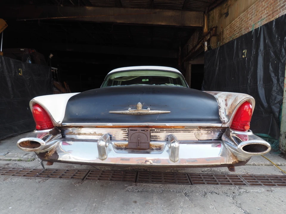 1956 Lincoln Premiere - Image 4 of 20