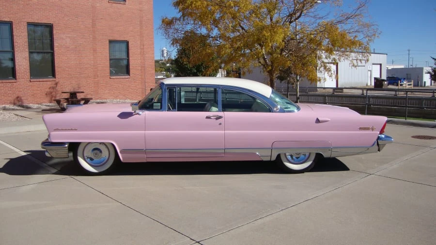 1956 Lincoln Premiere - Image 2 of 31