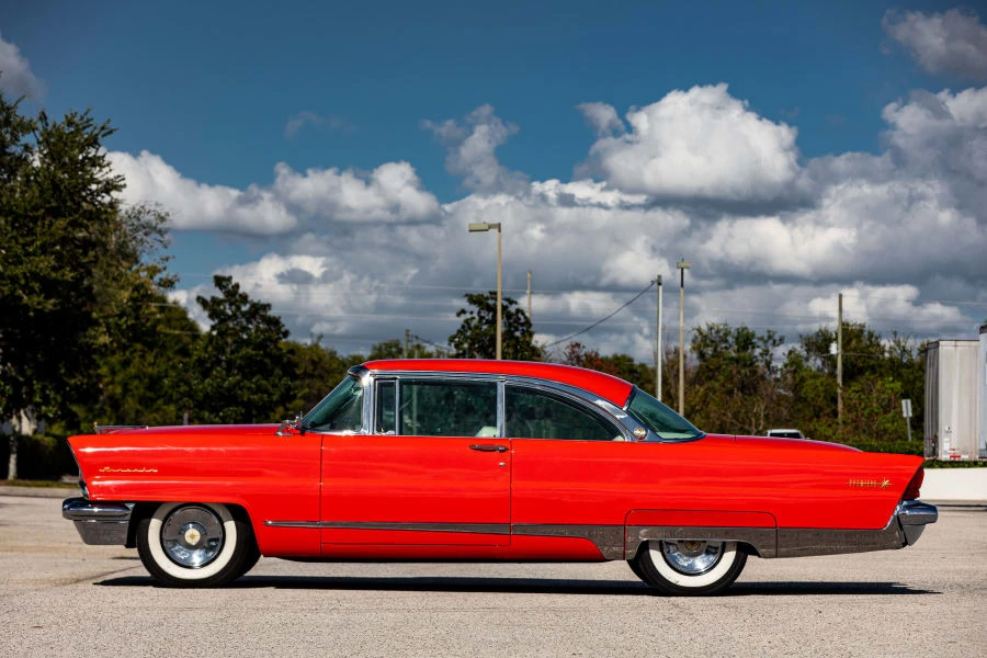 1956 Lincoln Premiere - Image 2 of 30
