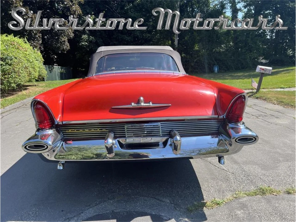 1956 Lincoln Premiere - Image 6 of 31