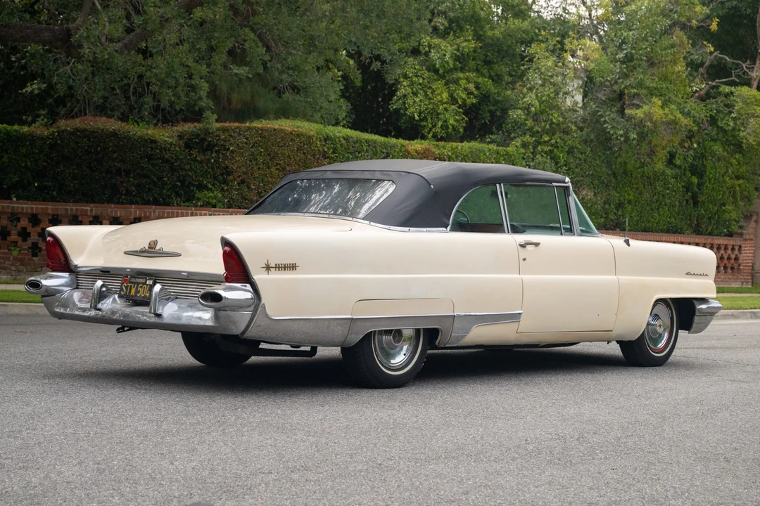 1956 Lincoln Premiere - Image 9 of 31