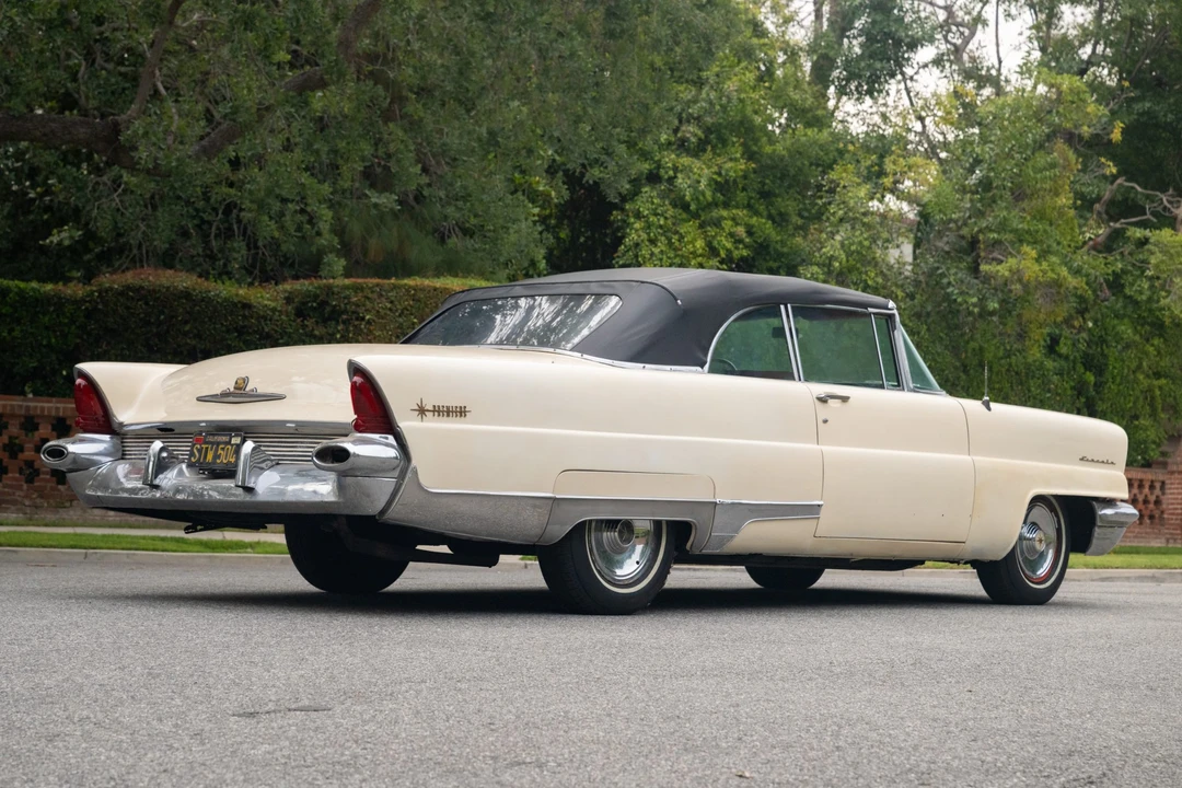 1956 Lincoln Premiere - Image 10 of 31