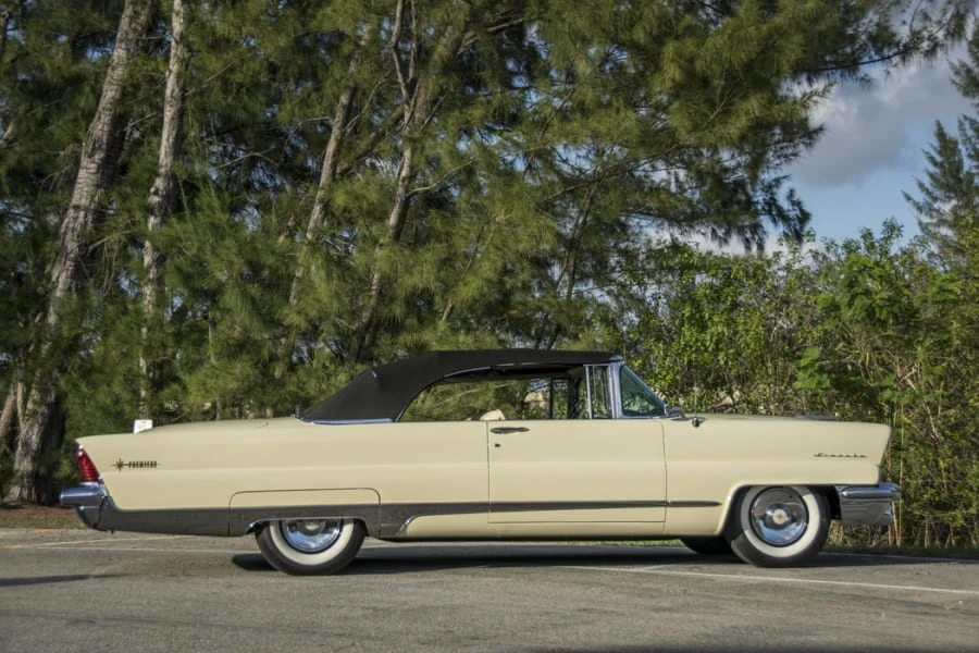 1956 Lincoln Premiere - Image 2 of 9