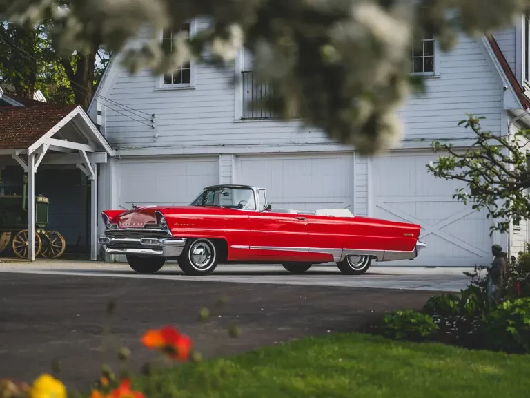 1956 Lincoln Premiere - Image 2 of 31