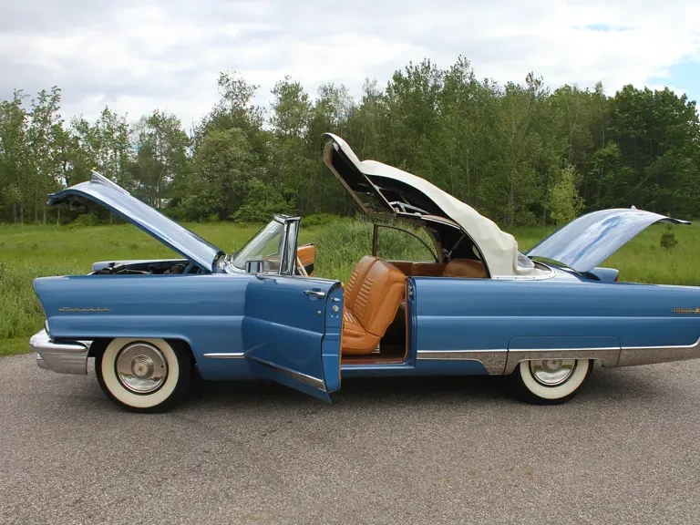 1956 Lincoln Premiere - Image 28 of 31
