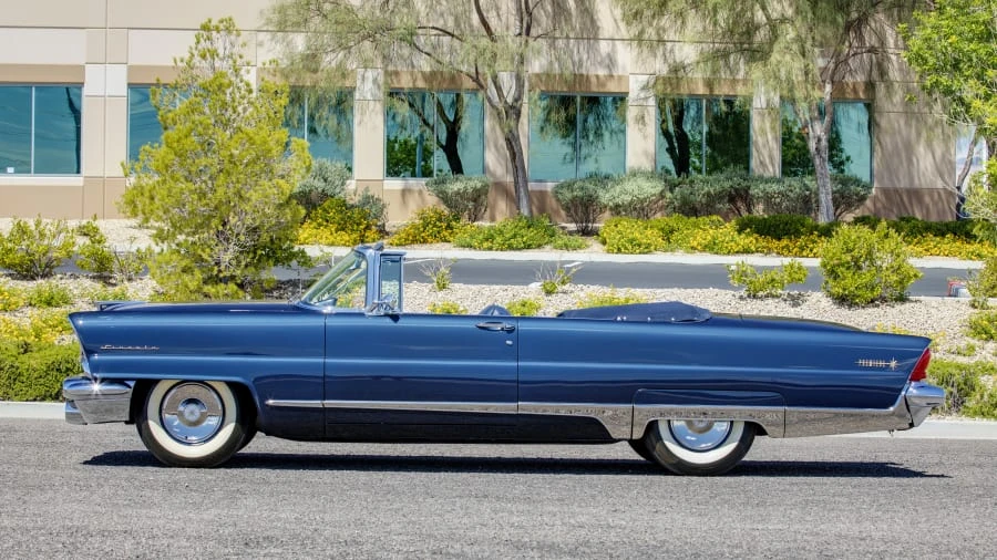 1956 Lincoln Premiere - Image 2 of 20