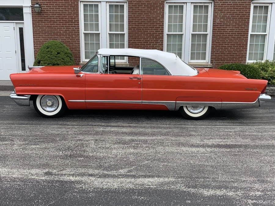 1956 Lincoln Premiere - Image 2 of 8