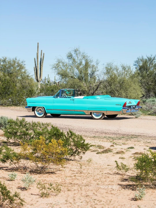 1956 Lincoln Premiere - Image 3 of 31