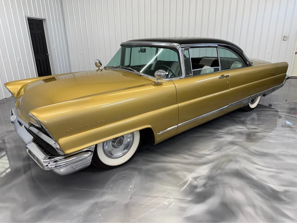 1956 Lincoln Premiere - Image 2 of 15