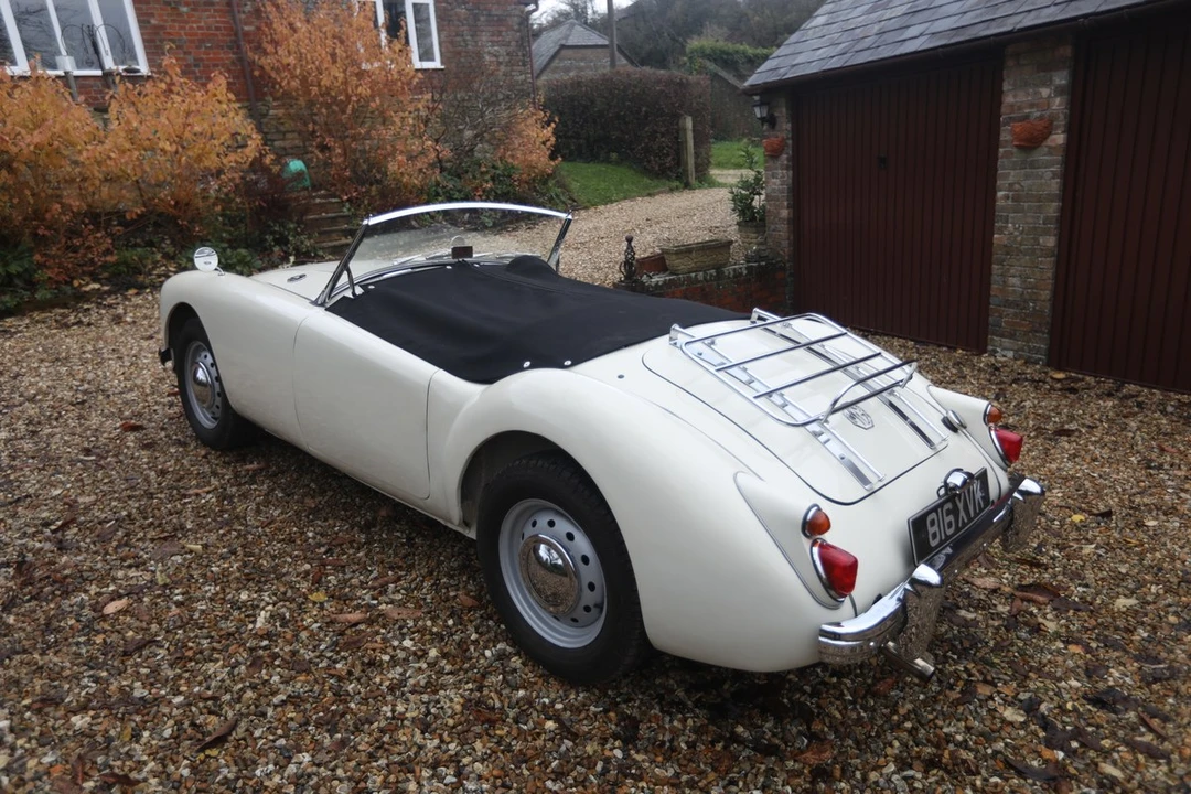 1956 MG MGA 1500 - Image 10 of 30