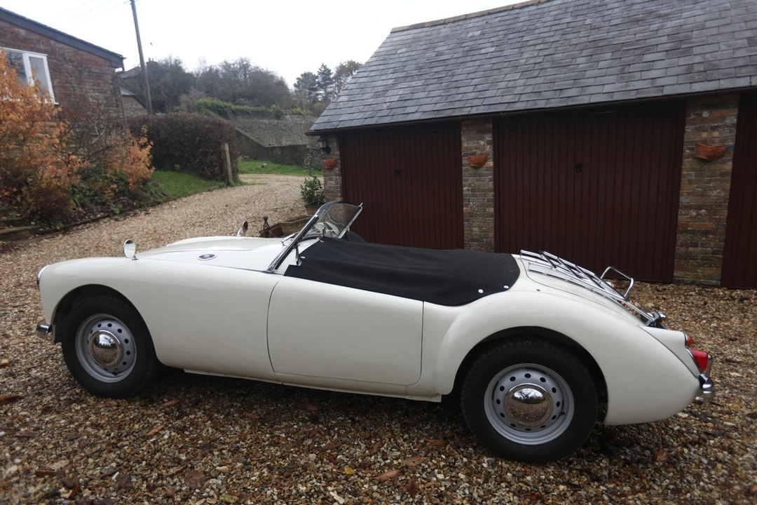 1956 MG MGA 1500 - Image 11 of 30