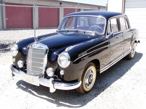 1956 Mercedes-Benz 220 S Saloon 'Ponton'
