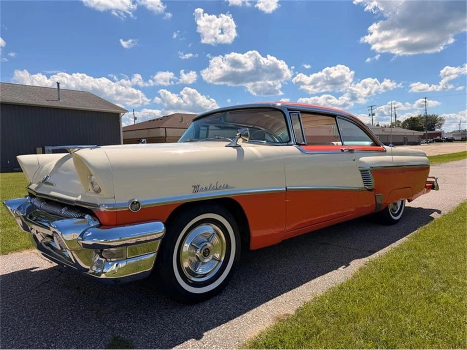 1956 Mercury Montclair - Image 2 of 31