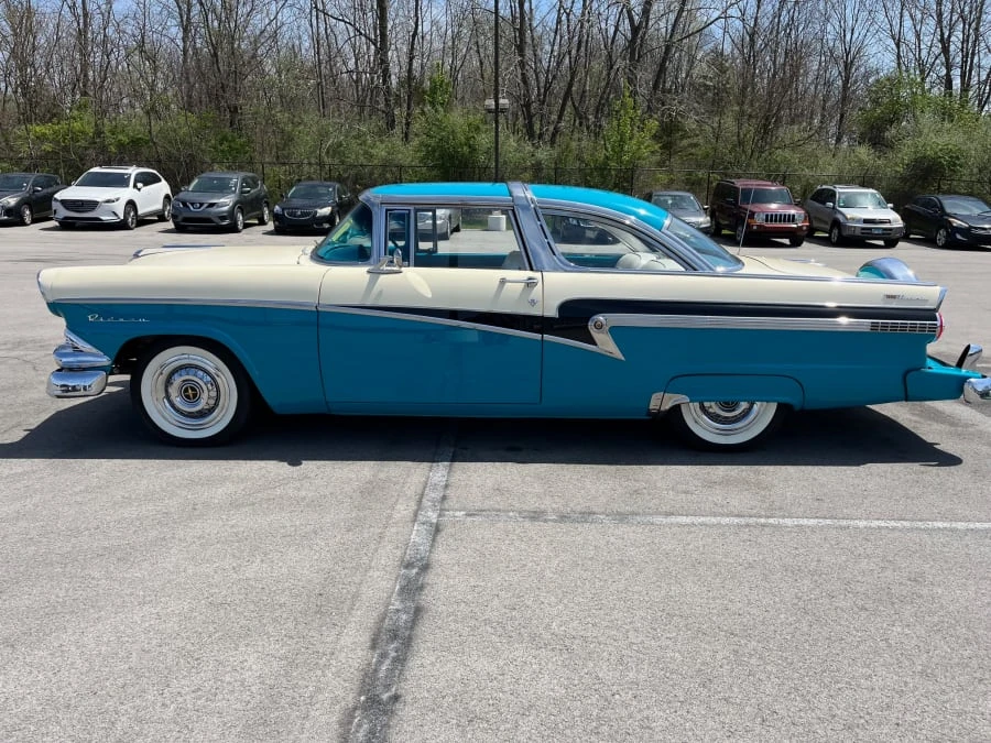 1956 Meteor - Image 2 of 19