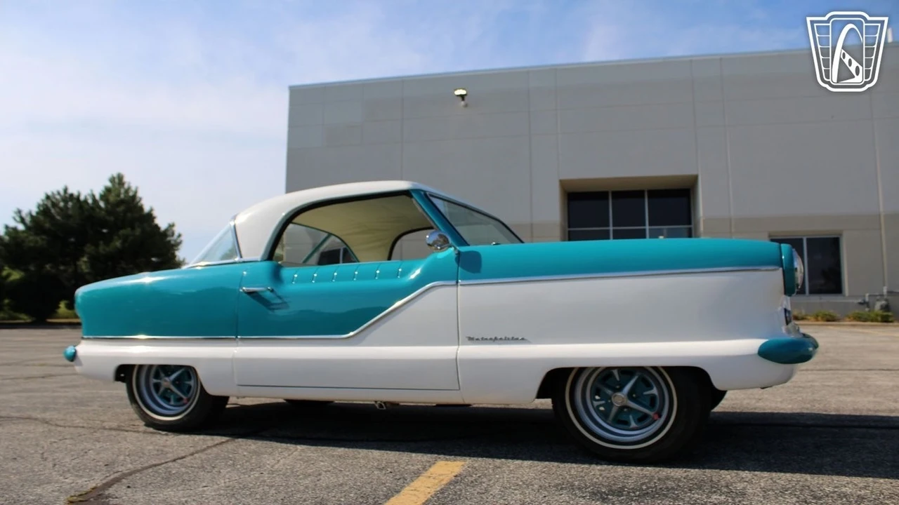 1956 Nash Metropolitan - Image 10 of 21