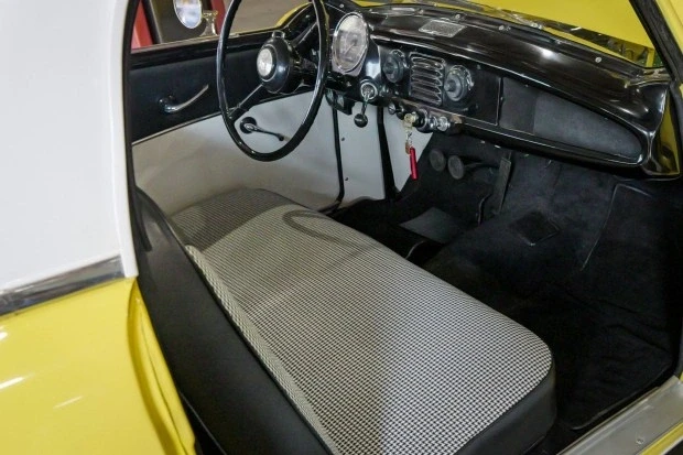 1956 Nash Metropolitan - Image 4 of 8