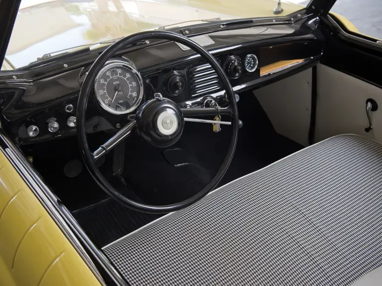 1956 Nash Metropolitan - Image 8 of 9