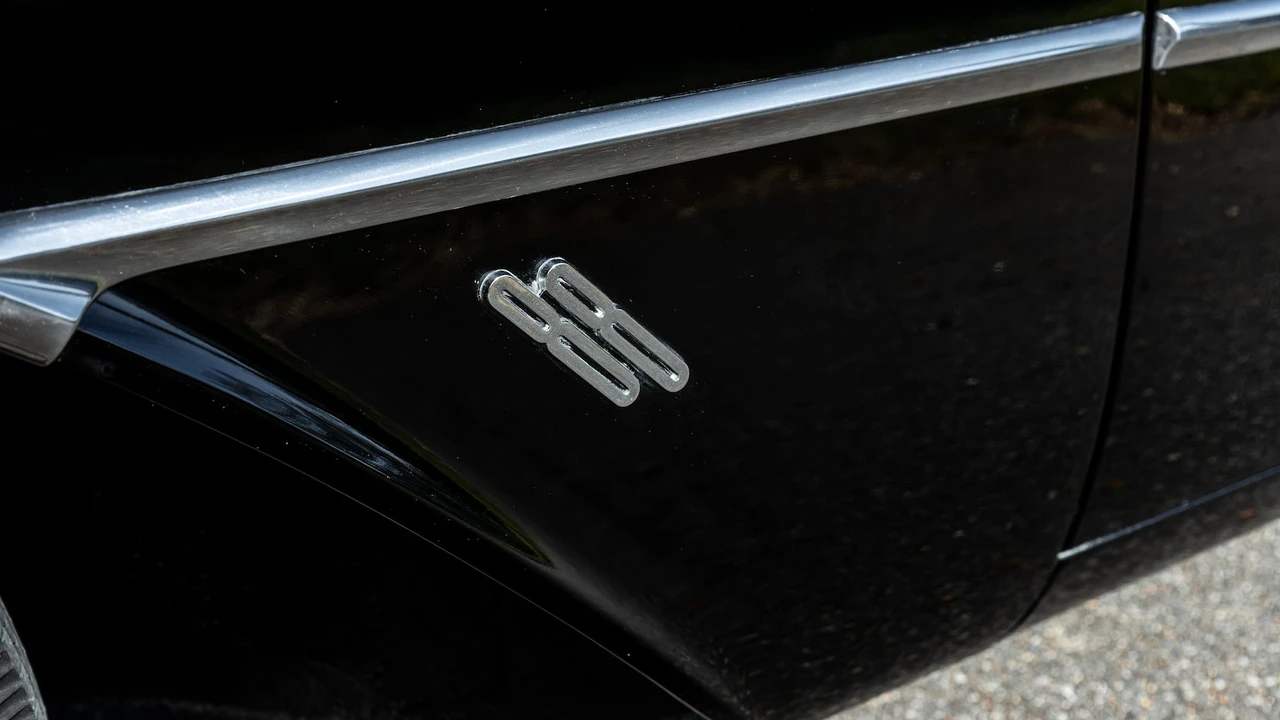 1956 Oldsmobile 88 - Image 9 of 31