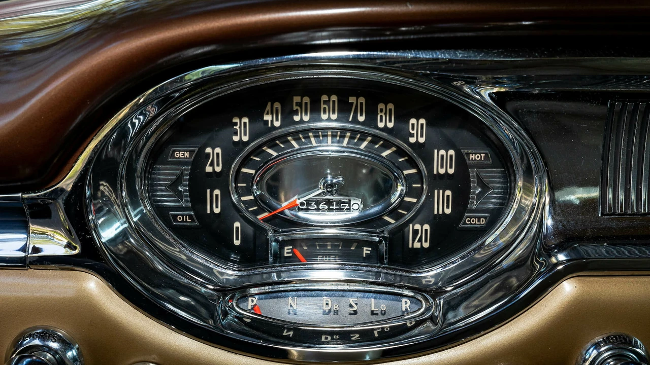 1956 Oldsmobile 88 - Image 14 of 31
