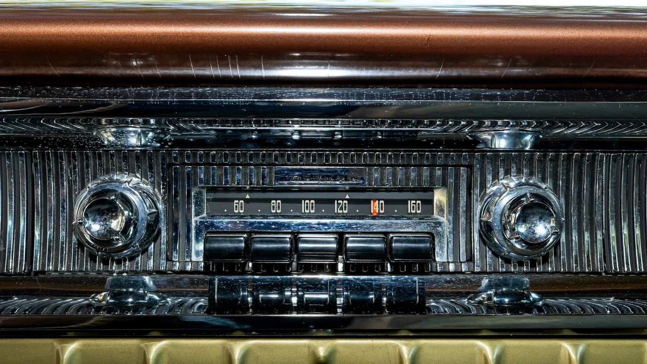 1956 Oldsmobile 88 - Image 15 of 31