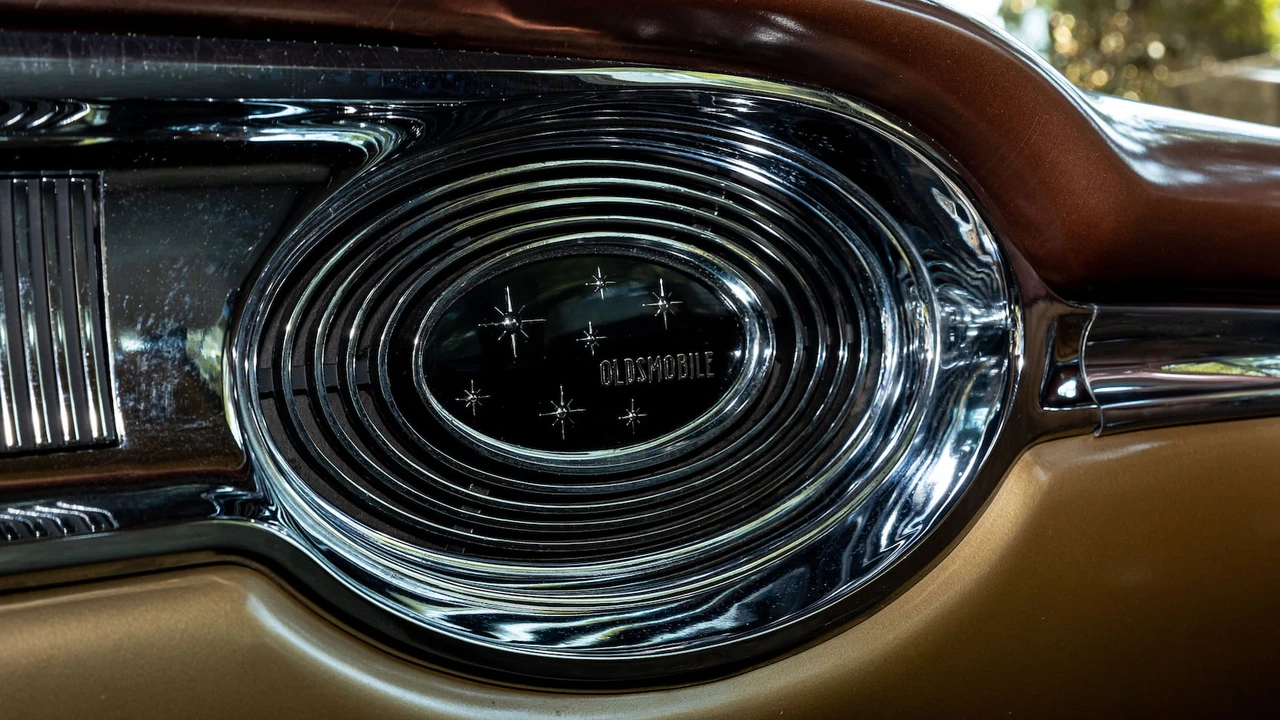 1956 Oldsmobile 88 - Image 16 of 31