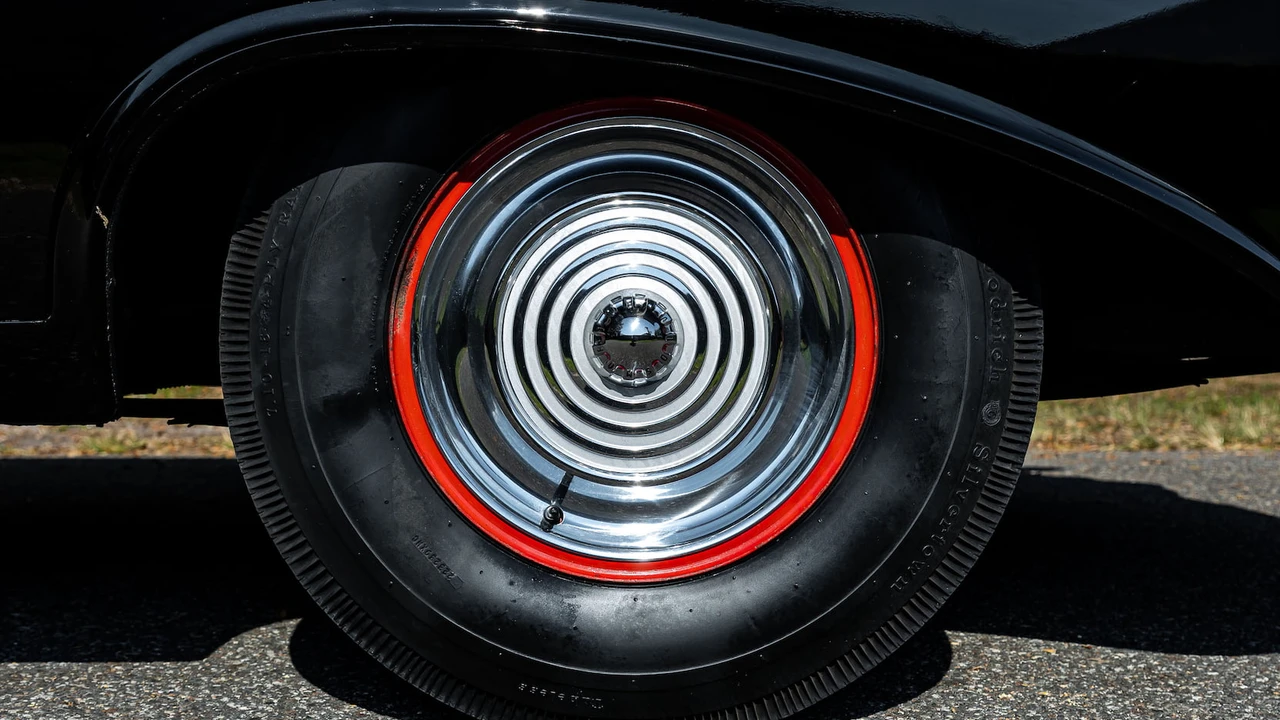 1956 Oldsmobile 88 - Image 25 of 31
