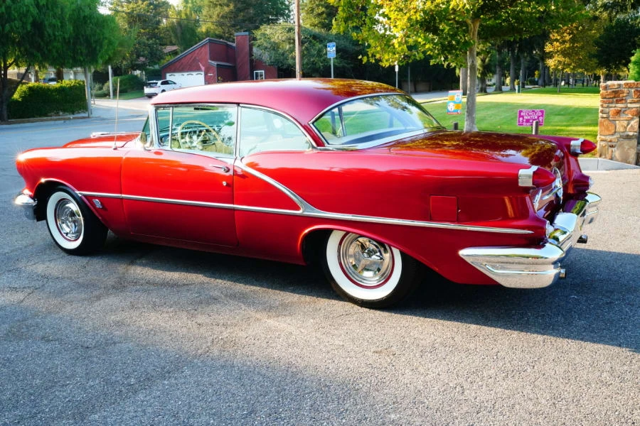 1956 Oldsmobile 88 - Image 16 of 31