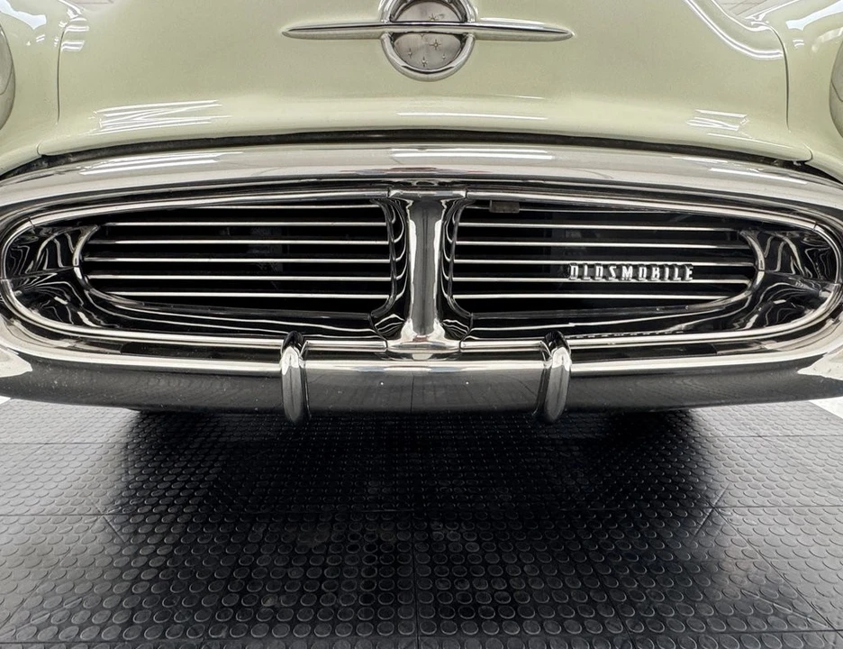 1956 Oldsmobile 88 - Image 9 of 31