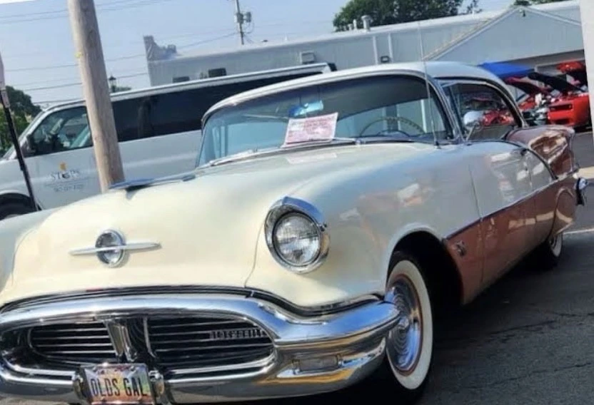 1956 Oldsmobile 88 - Image 13 of 18
