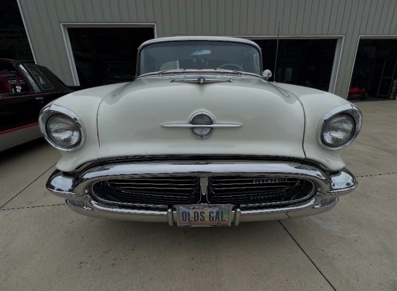 1956 Oldsmobile 88 - Image 15 of 18