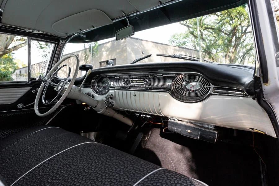 1956 Oldsmobile 98 - Image 15 of 28