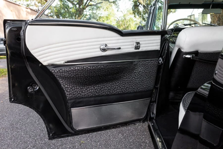 1956 Oldsmobile 98 - Image 23 of 28