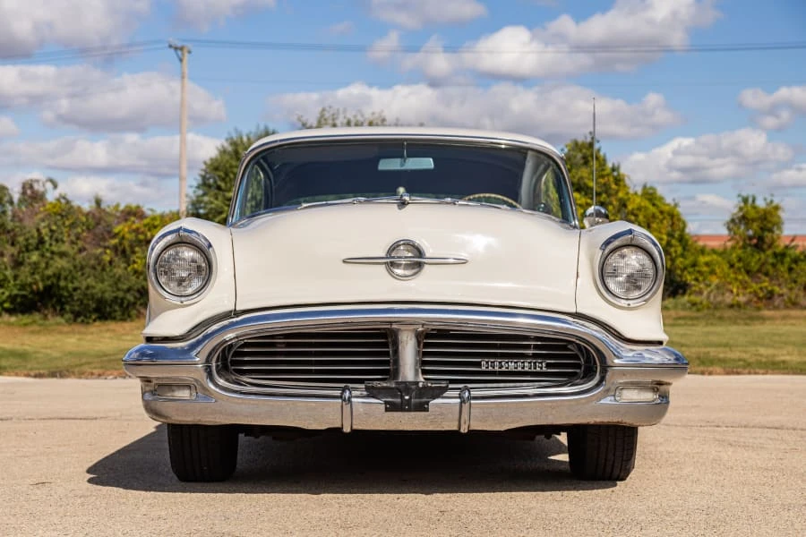 1956 Oldsmobile 98 - Image 4 of 31