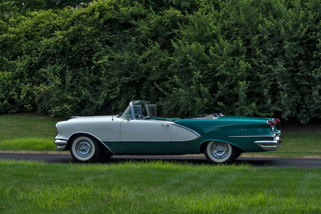 1956 Oldsmobile 98 - Image 9 of 17