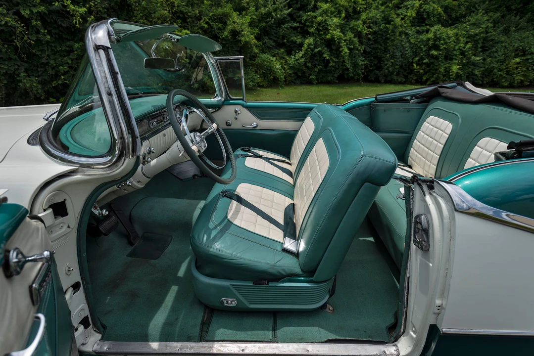 1956 Oldsmobile 98 - Image 13 of 17