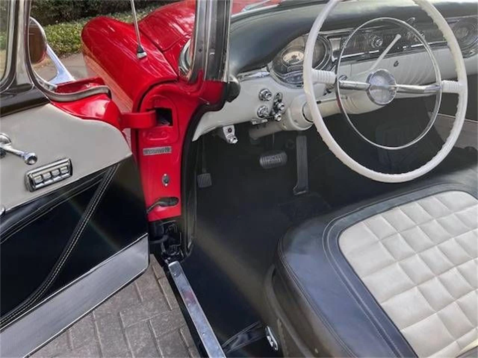 1956 Oldsmobile Starfire - Image 14 of 23