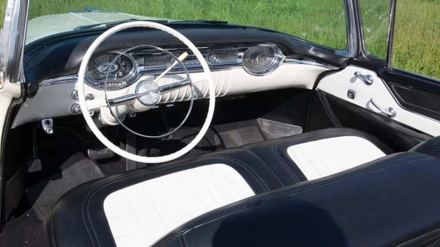 1956 Oldsmobile Starfire - Image 4 of 12