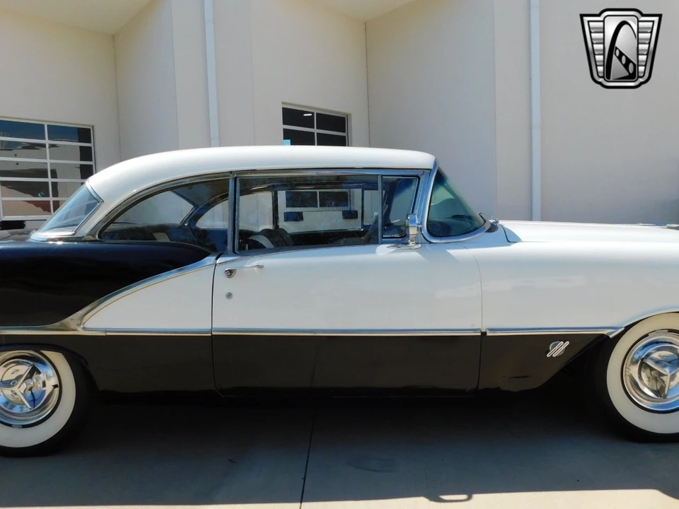 1956 Oldsmobile 88 - Image 14 of 21