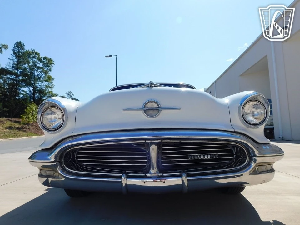 1956 Oldsmobile 88 - Image 4 of 12
