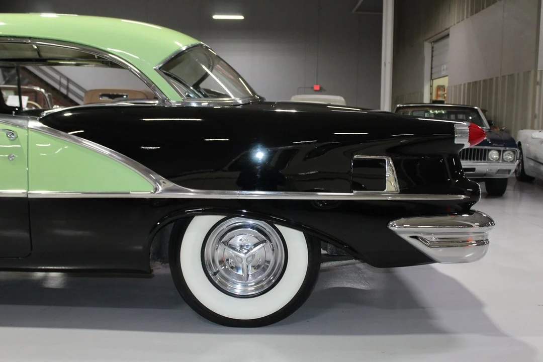 1956 Oldsmobile 88 - Image 23 of 31