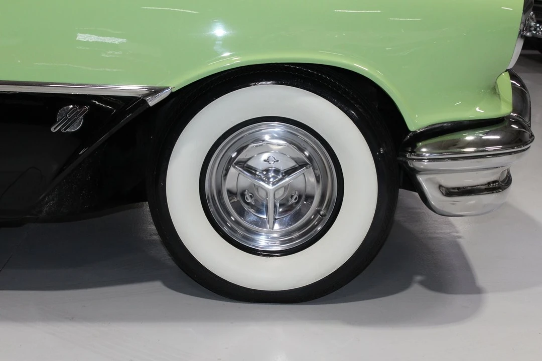 1956 Oldsmobile 88 - Image 28 of 31